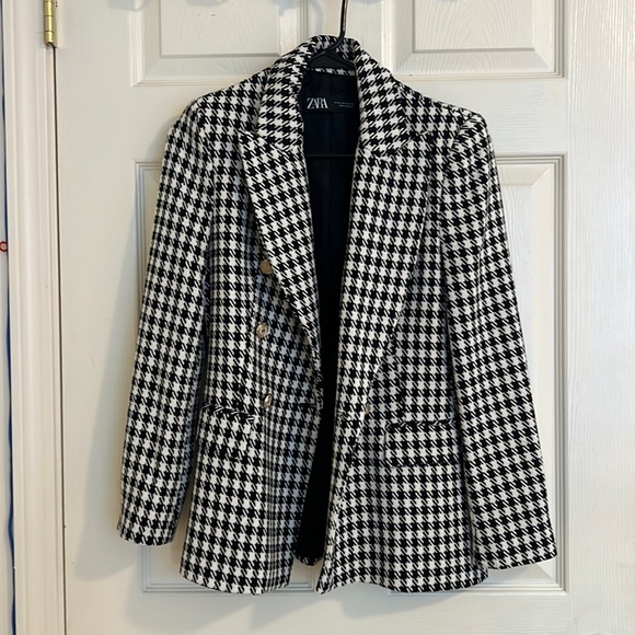 Zara coat - Picture 1 of 4